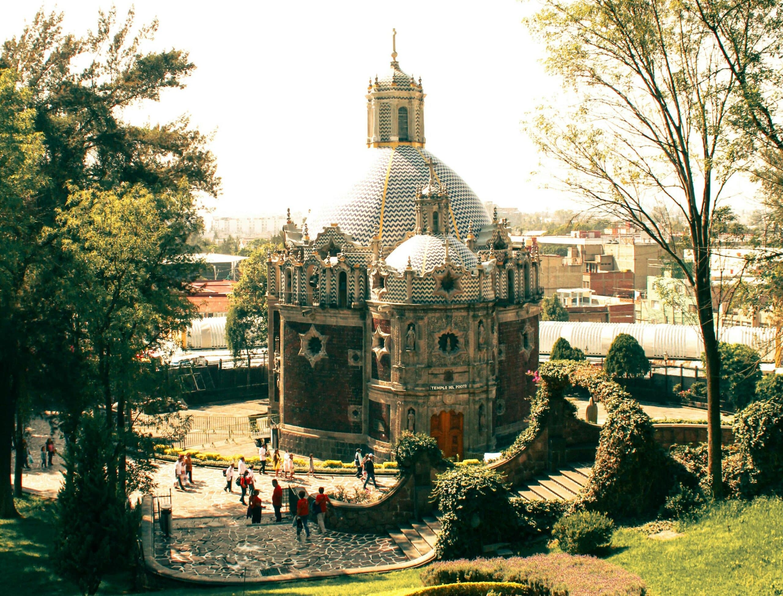 imagen Iglesia de Santos Cosme y Damián de la Ciudad de México. Descubre  las 10 Iglesias más impresionantes de Ciudad de México en la aplicación de Horarios de Misa en tu celular.