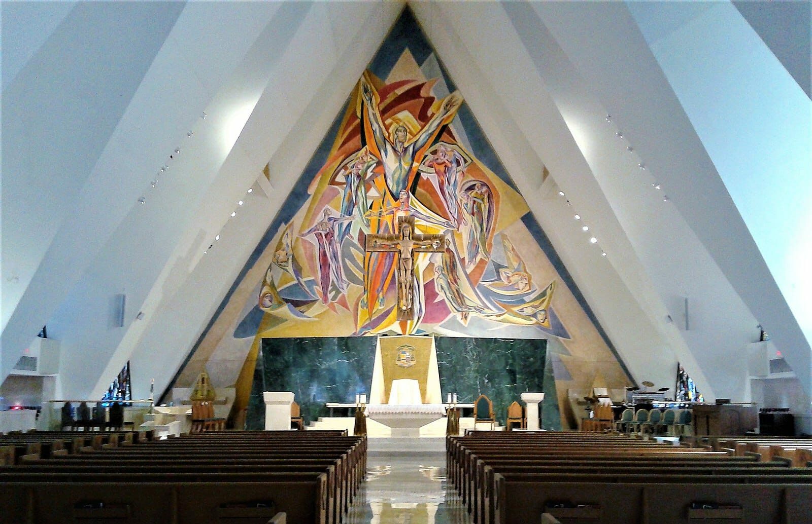 Image of: Guardian Angel Cathedral. Discover 10 Catholic Church Options in Las Vegas. Download Catholic Mass Times on Your Phone Today!